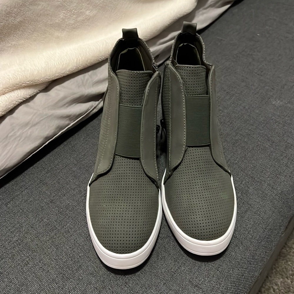 Journee Collection Clara Wedge Sneaker
